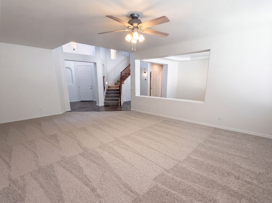Property photo 3 of 10964 N 161st Ave
