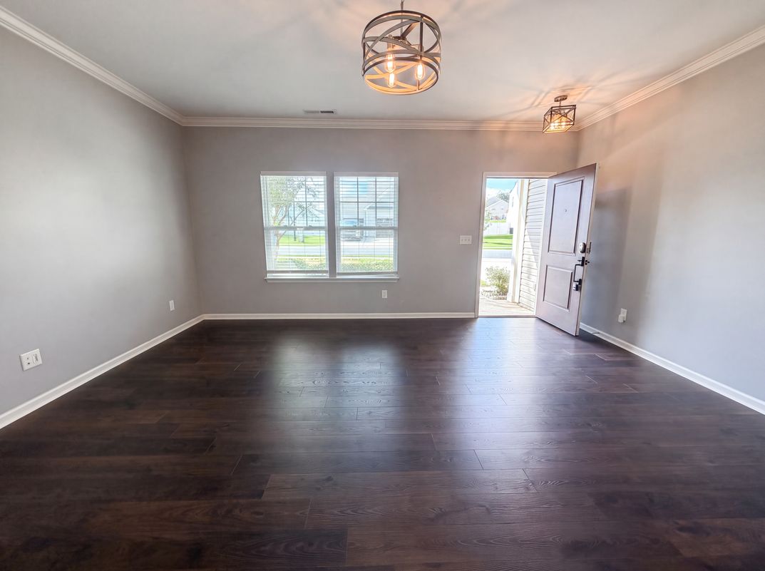 Photo 6 of 19 of 2618 Courtland Dr, Clover, SC