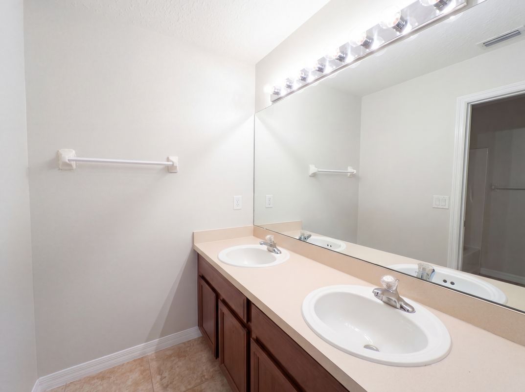 Photo 6 of 25 of 457 Marathon Ln, Sanford, FL
