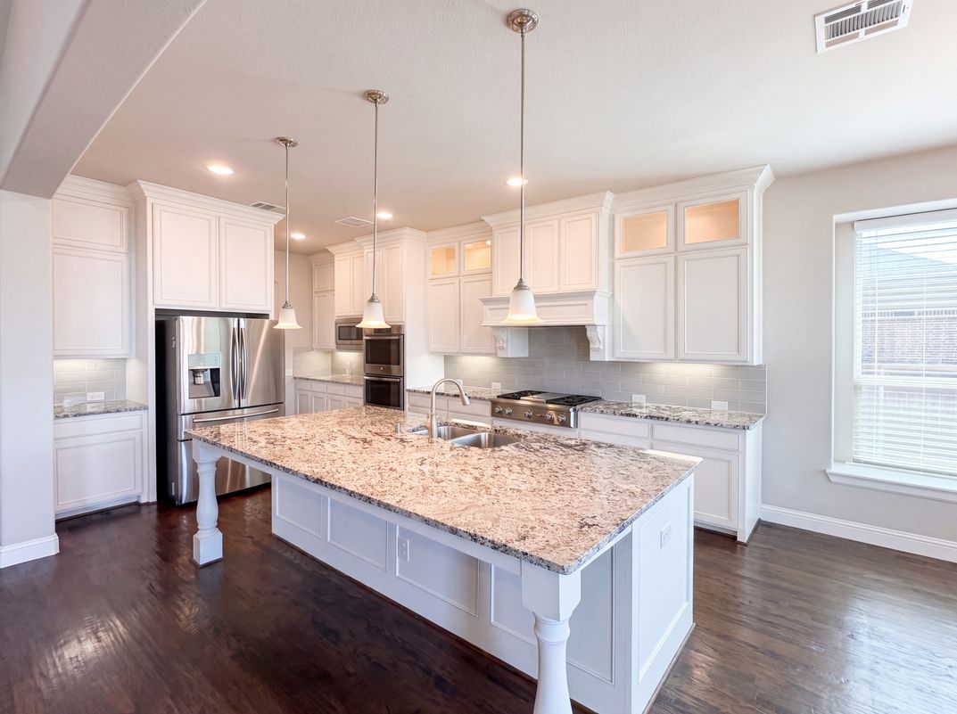 Property photo 2 of 965 Touchstone Rd