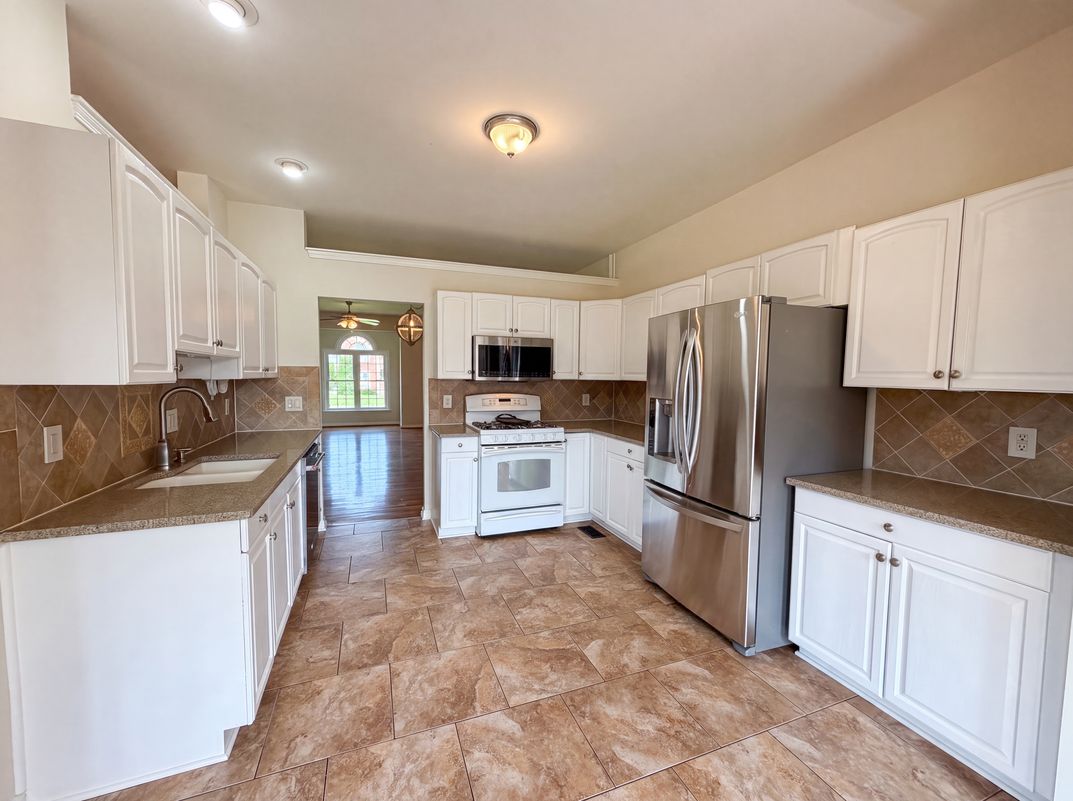 Property photo 2 of 1727 Joben Dr