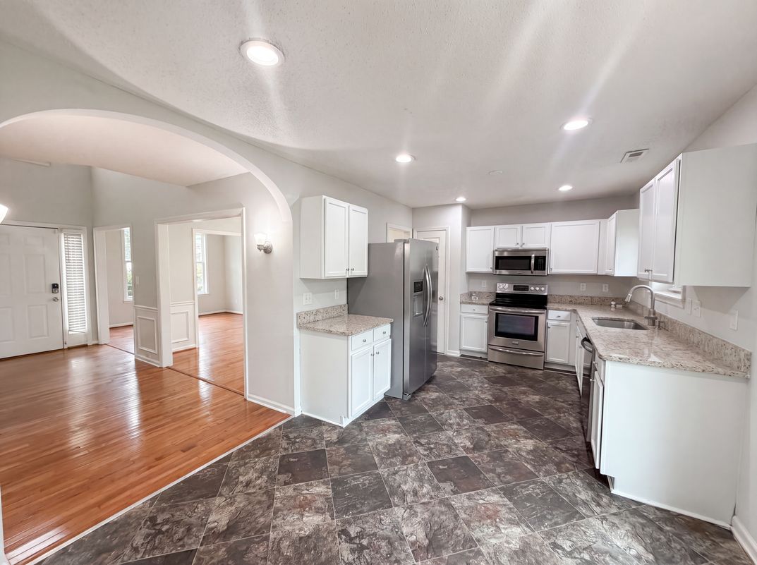 Property photo 2 of 4549 Drewbridge Way