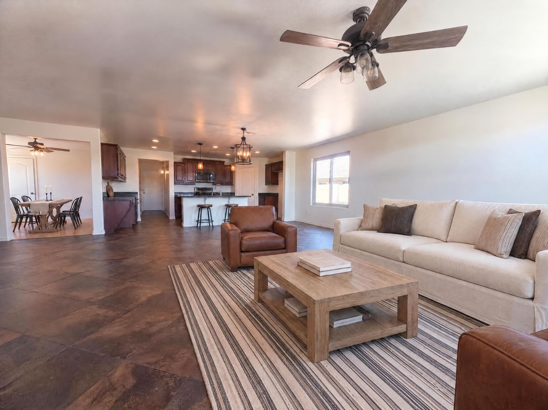Property photo 3 of 859 W Desert Seasons Dr