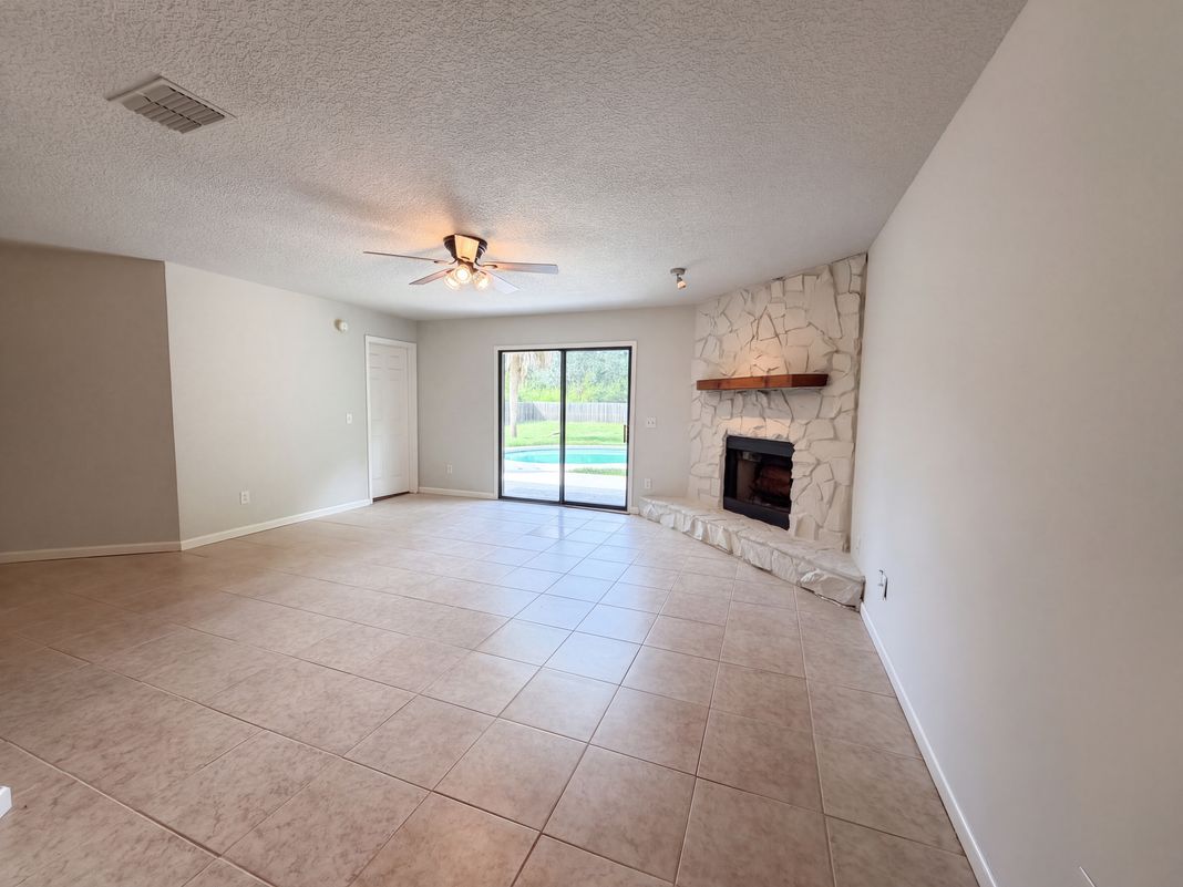 Property photo 3 of 10441 Old Plank Rd