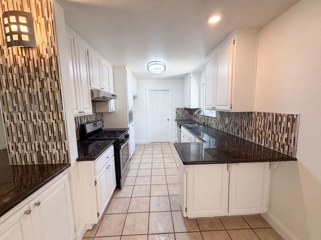 Property photo 2 of 209 Bryan Ave