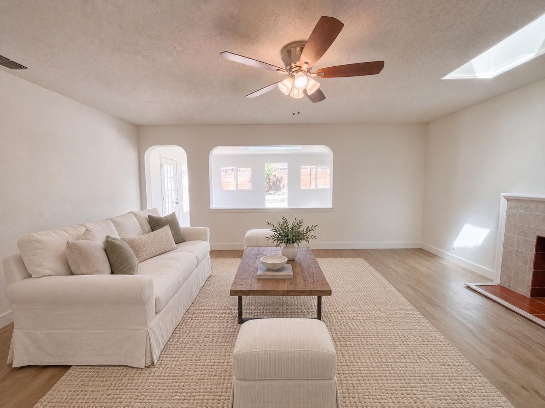 Property photo 3 of 5313 Fernwood Way