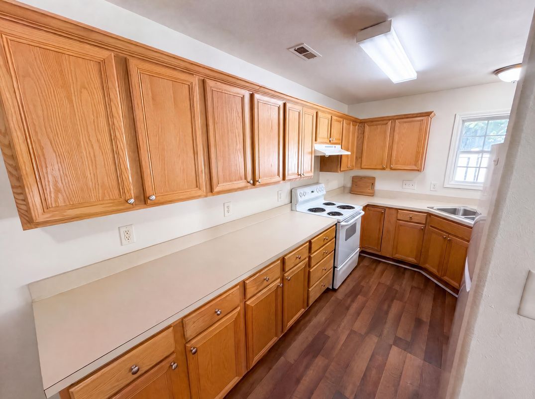 Property photo 2 of 9514 Littleleaf Dr