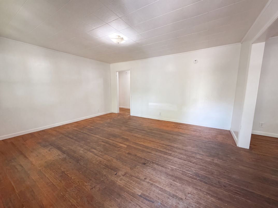 Property photo 3 of 441 Byrnes St