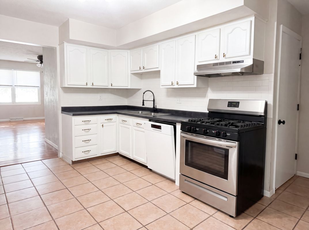 Property photo 2 of 1430 Union St