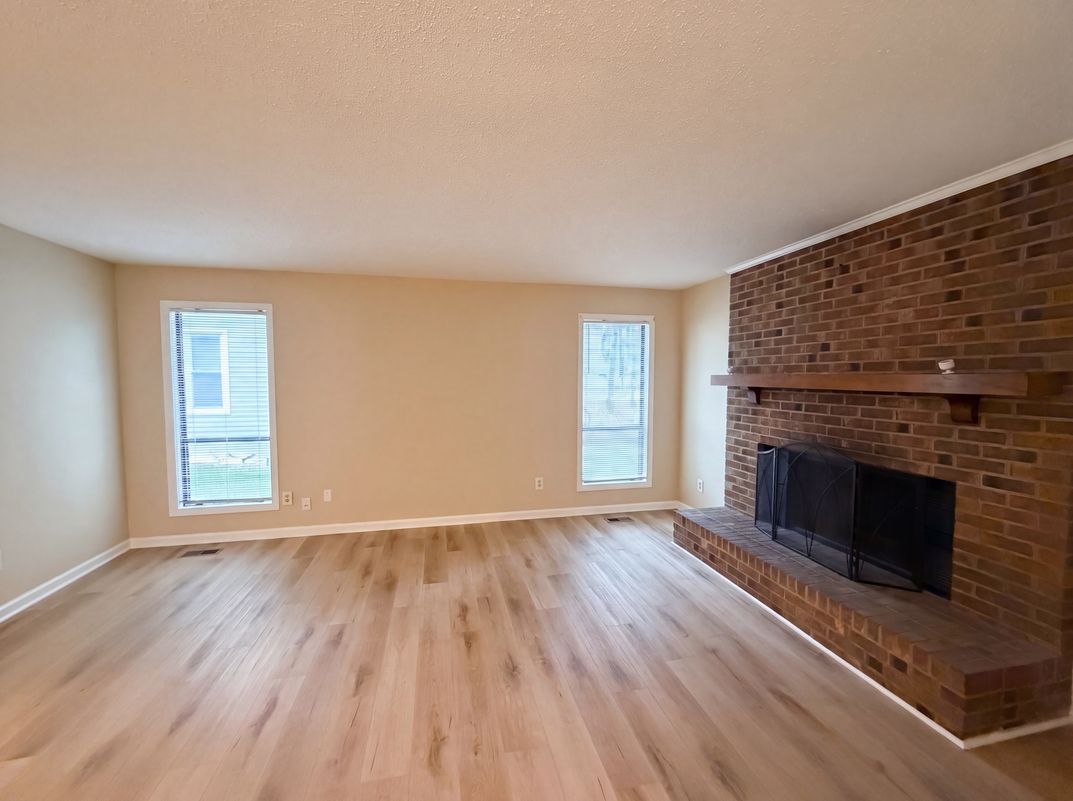 Property photo 3 of 104 Arbuckle Ln