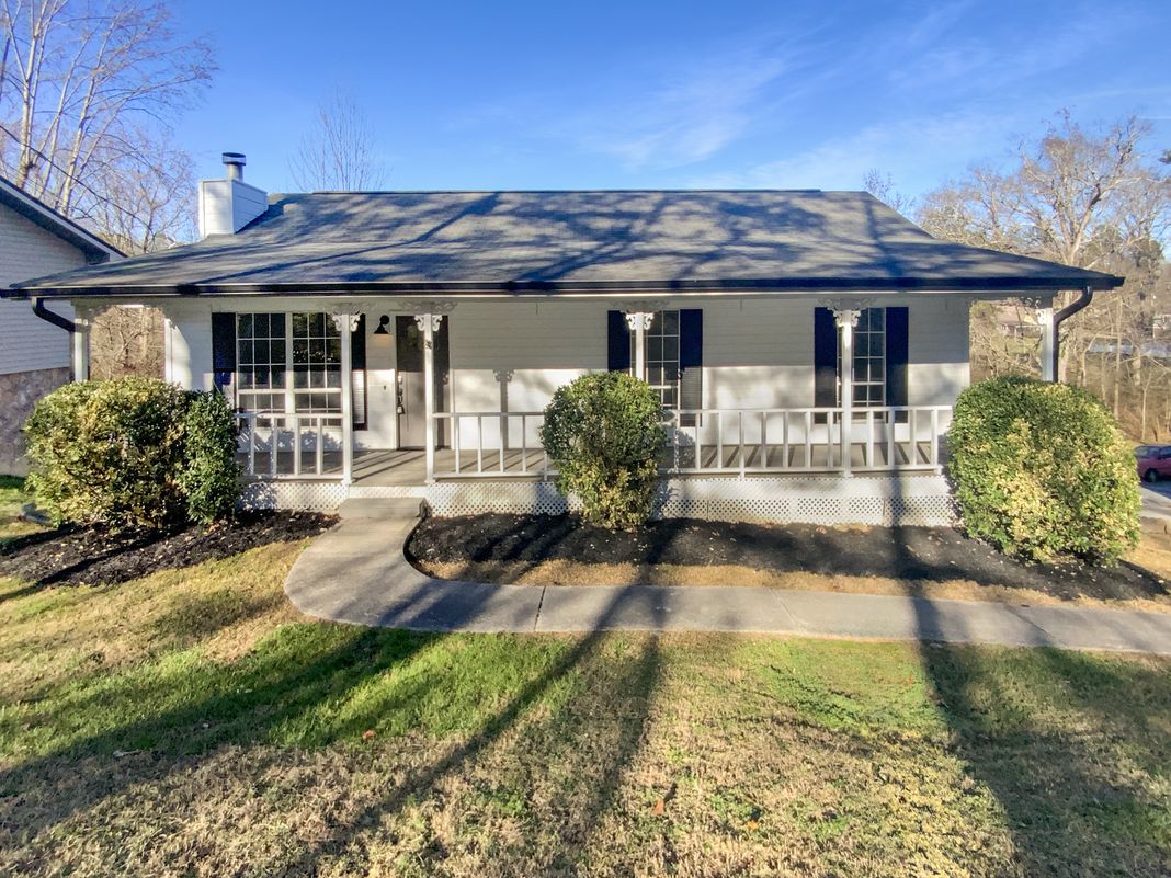 Property photo 1 of 7511 Irongate Dr
