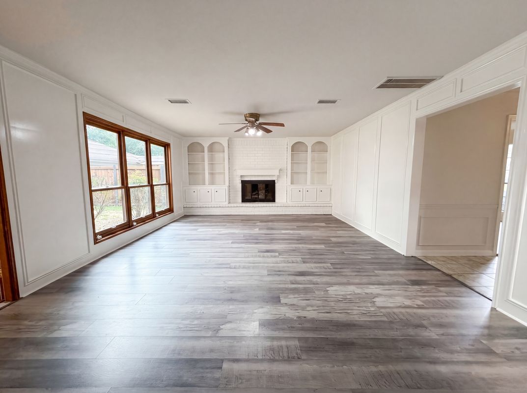 Property photo 3 of 17518 Rustington Dr
