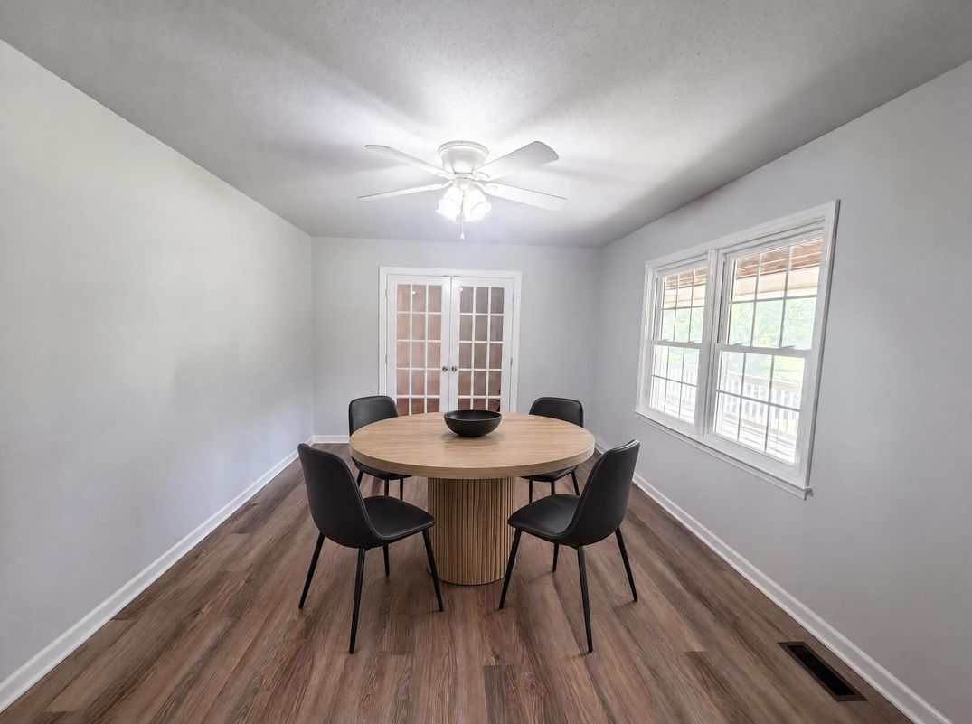 Property photo 3 of 1804 Gade Bryant Rd
