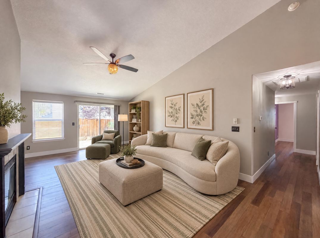 Property photo 3 of 140 W 13th St