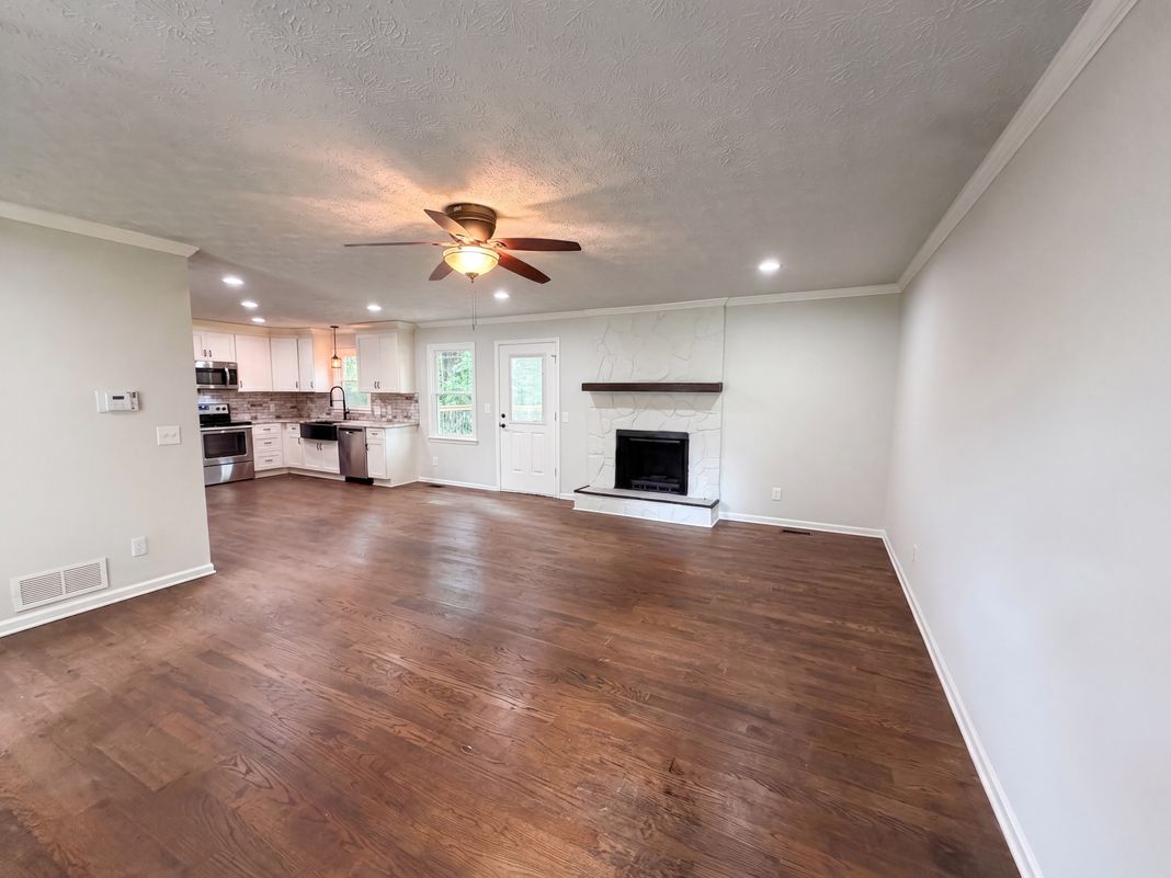 Property photo 3 of 1394 Natchez Trce SW