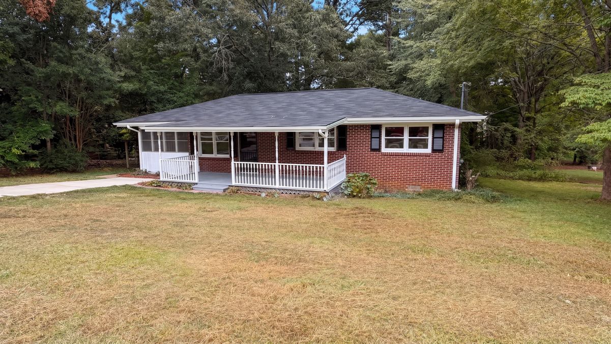 Property photo 2 of 8181 Highland Dr SW