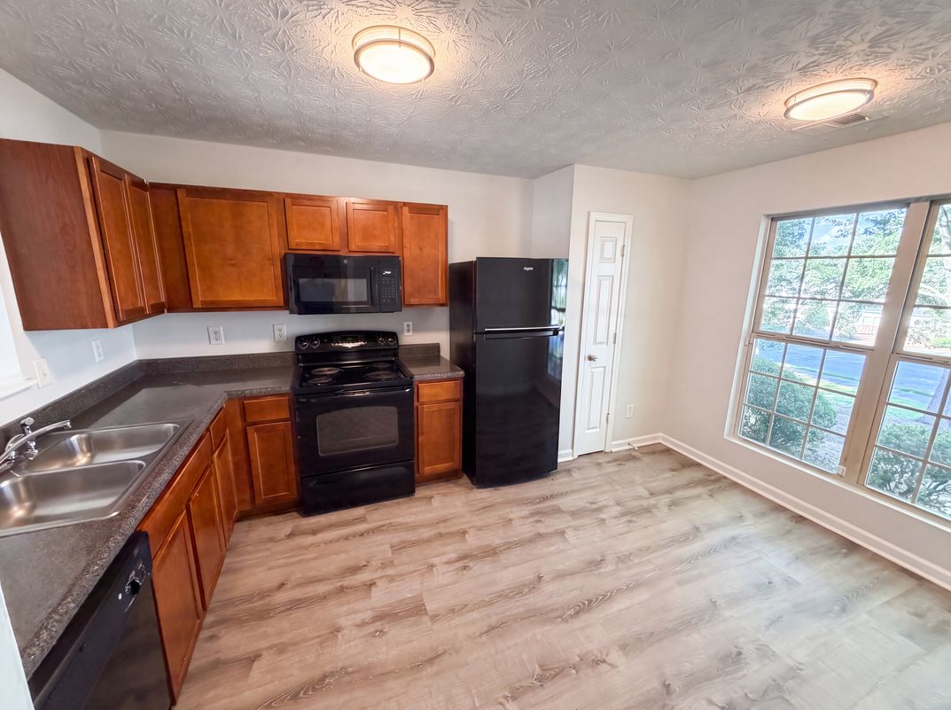 Property photo 2 of 7202 Gotland St