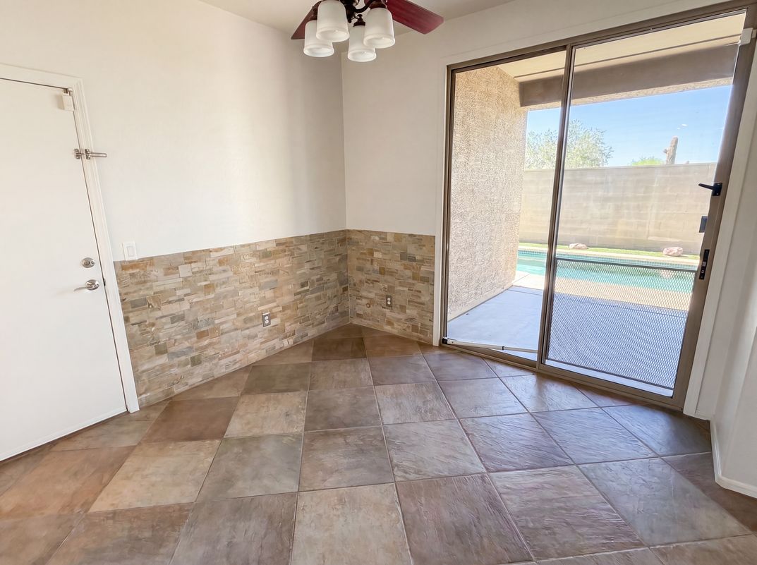 Photo 13 of 40 of 2513 W Florentine Rd, Phoenix, AZ