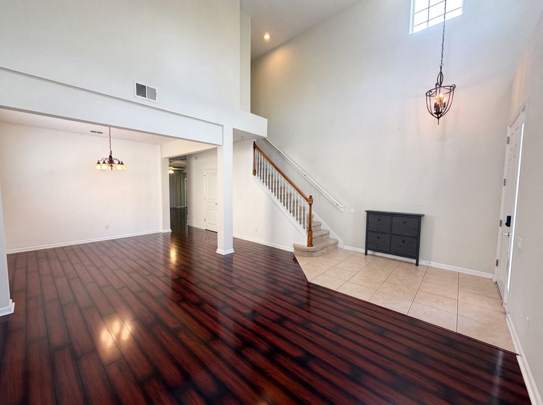 Property photo 3 of 13228 Roskin Ln
