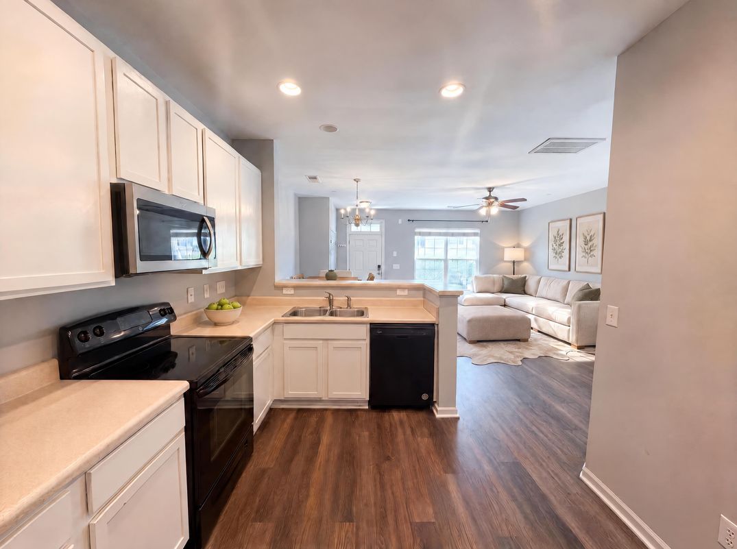 Property photo 2 of 1121 Consortium Dr Unit 114