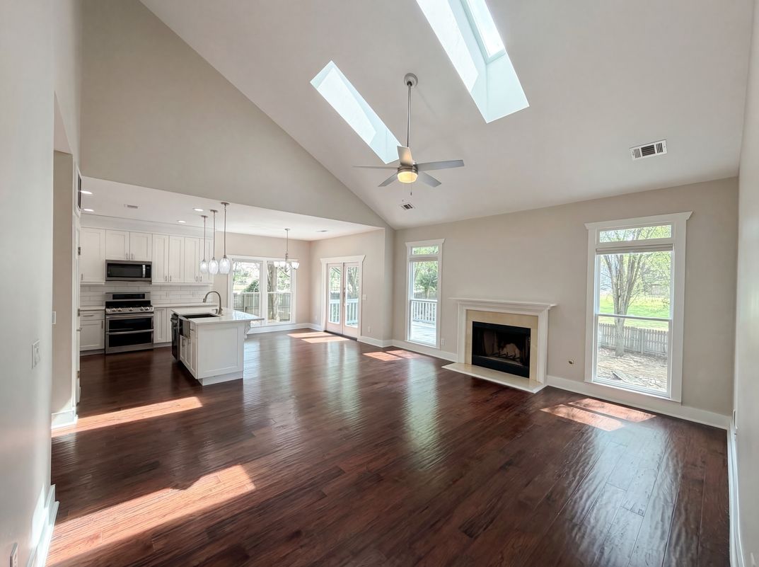 Property photo 3 of 4000 Amberley Ln