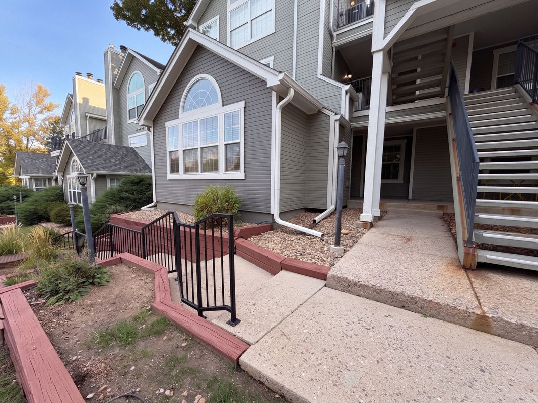 Property photo 1 of 6702 S Ivy Way Apt A7
