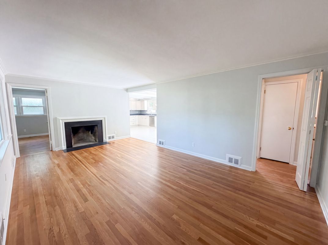 Property photo 3 of 63 Samson Ave