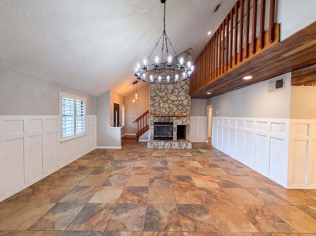 Property photo 3 of 8382 Chason Rd W
