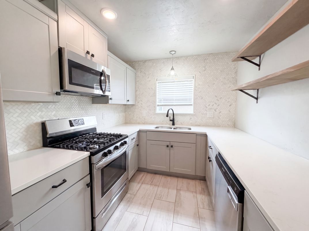 Property photo 2 of 10508 Whitehaven Rd