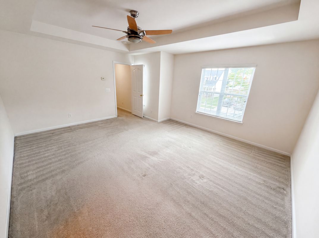 Photo 11 of 17 of 17240 Westmill Ln, Charlotte, NC