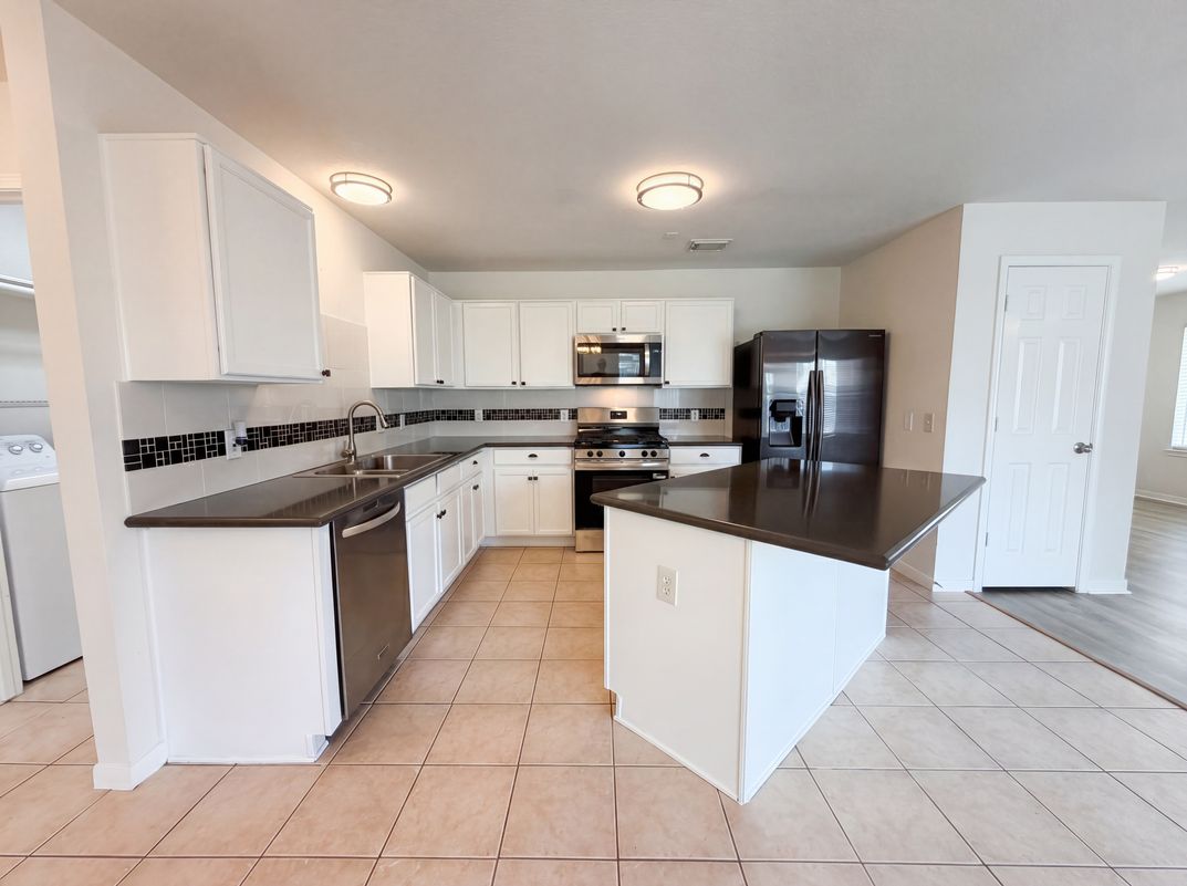 Property photo 2 of 11918 Sonora Springs Dr