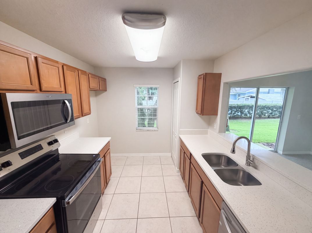 Property photo 2 of 37557 Daliha Ter