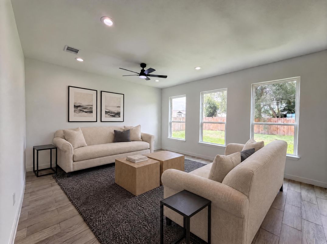 Property photo 3 of 6711 Rowell Ct