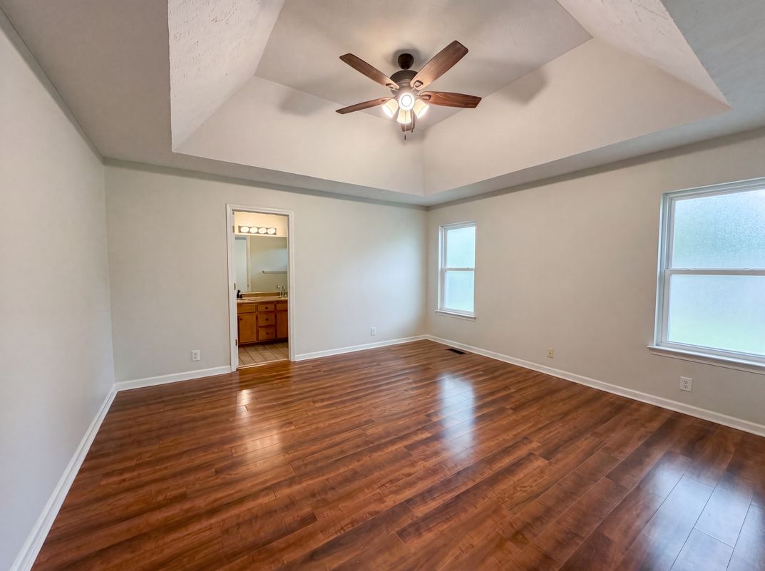 Photo 4 of 18 of 832 Stone Hedge Ct, Old Hickory, TN