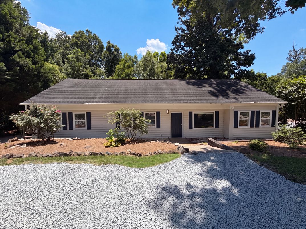 1322 Carolyn Dr Charlotte NC 28205