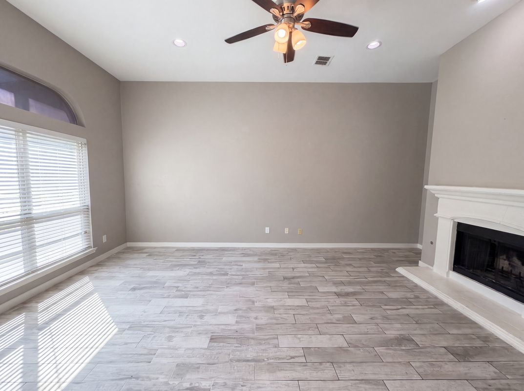 Property photo 3 of 2404 Royal Birkdale Dr