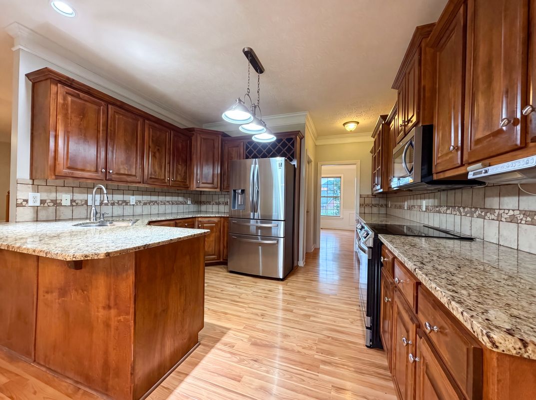 Property photo 2 of 118 Pilot Knob Ln