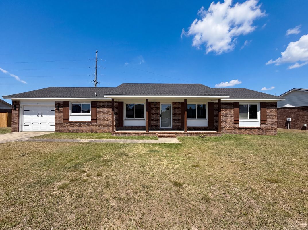 Property photo 1 of 1512 Dovetail Dr