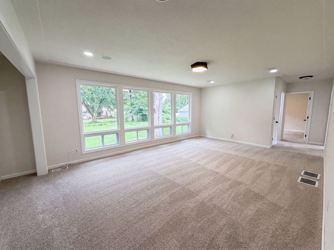 Property photo 3 of 1695 Abell St
