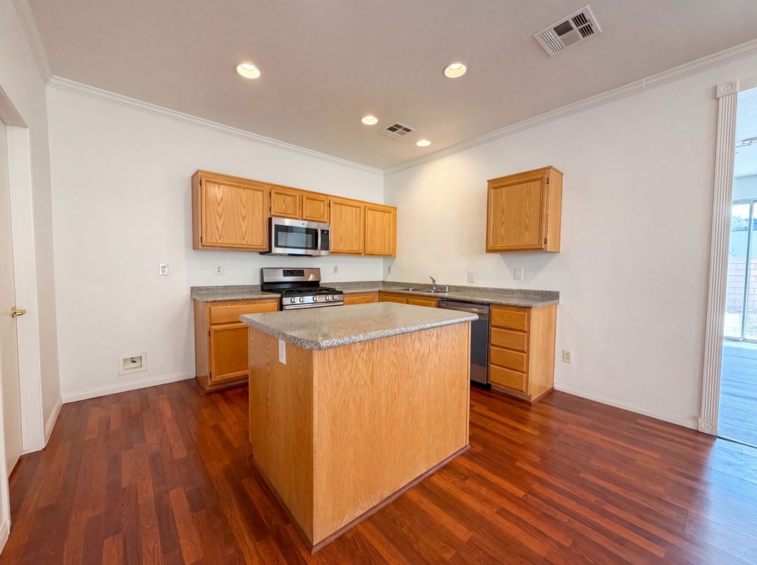 Photo 6 of 32 of 5338 Lindsay Heights St, Las Vegas, NV