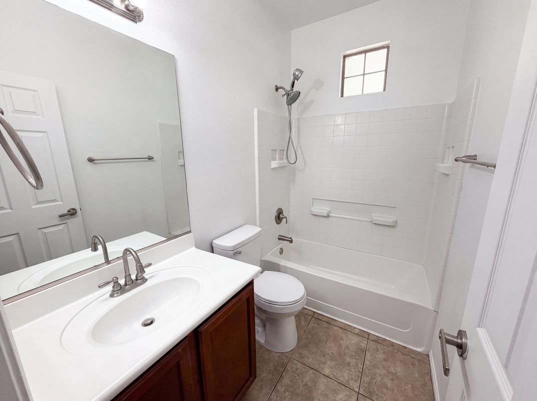 Photo 15 of 27 of 934 E Overlin Dr, Avondale, AZ