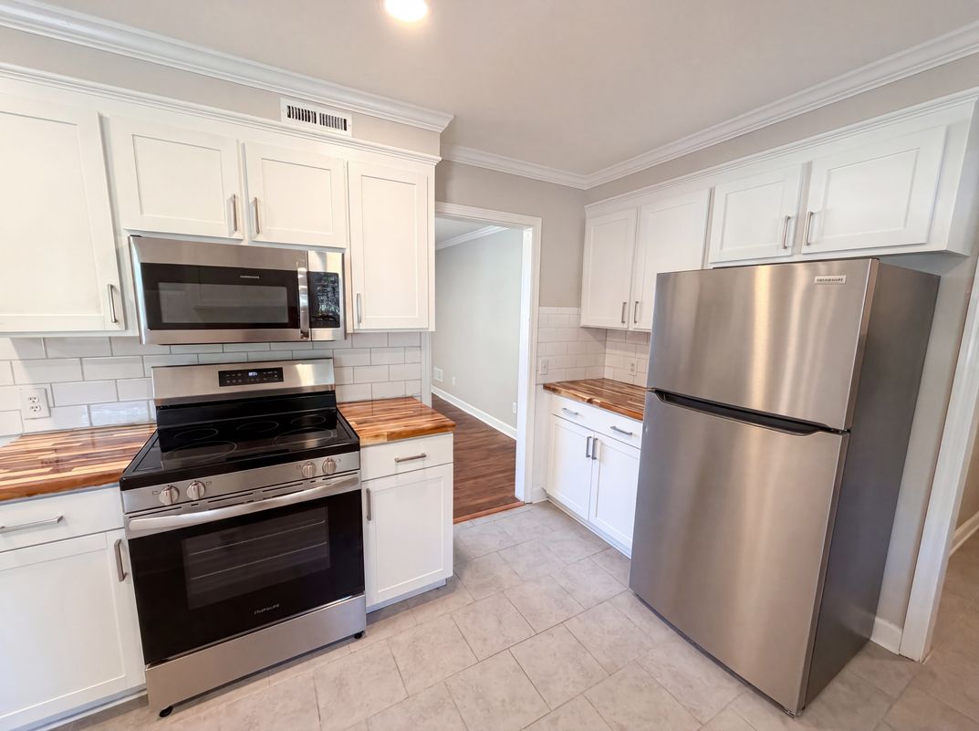 Property photo 2 of 1817 Neptune Dr