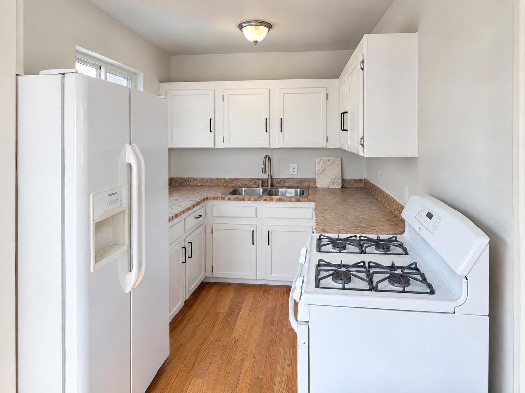 Property photo 2 of 4745 Zuni St