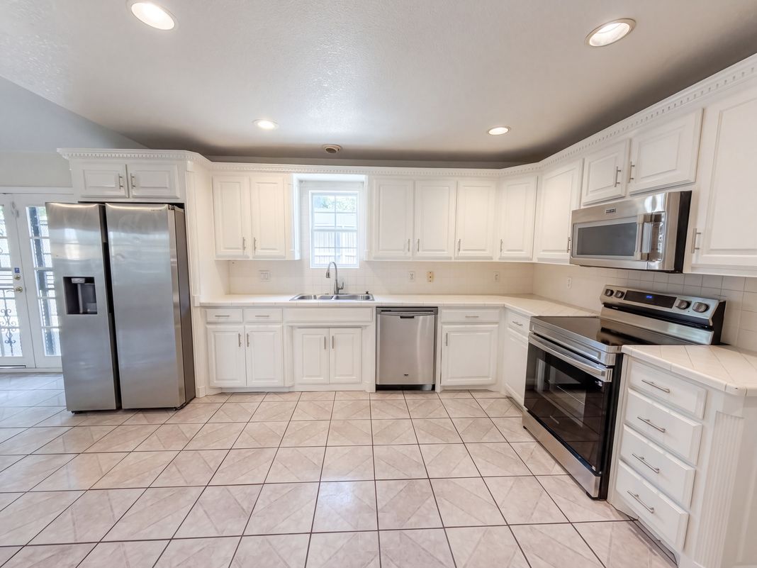 Property photo 2 of 404 Vincent St