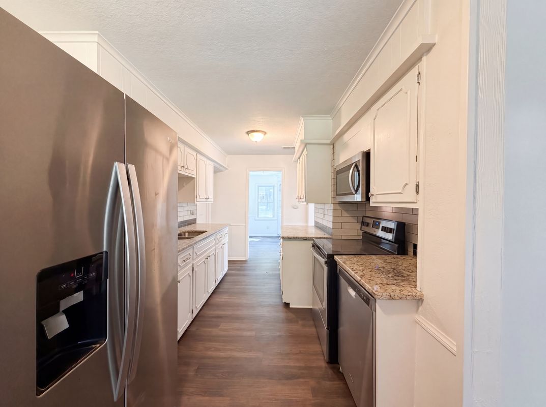 Property photo 2 of 1825 NE Bren Mar Rd