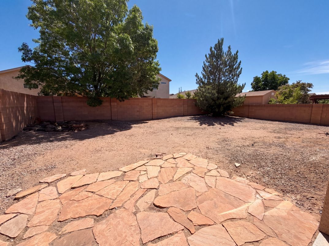 Photo 17 of 18 of 345 Peaceful Meadows Dr NE, Rio Rancho, NM