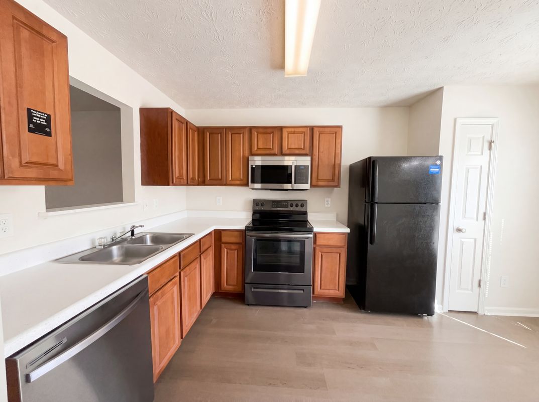 Property photo 2 of 4041 Browne Ct