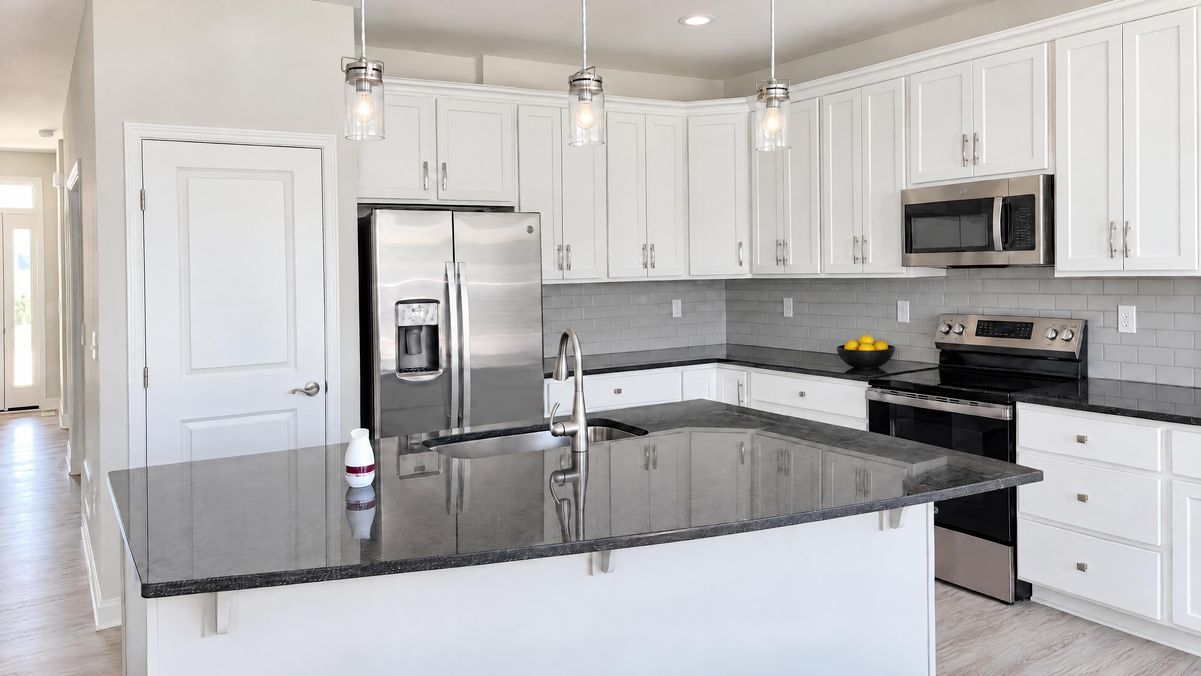 Property photo 3 of 117 Amberfield Ct