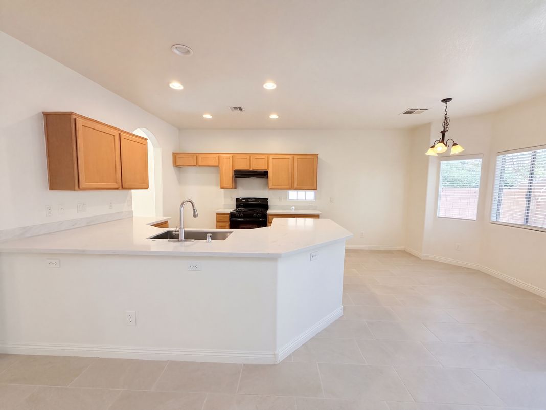 Property photo 2 of 6733 Barrington Hills St