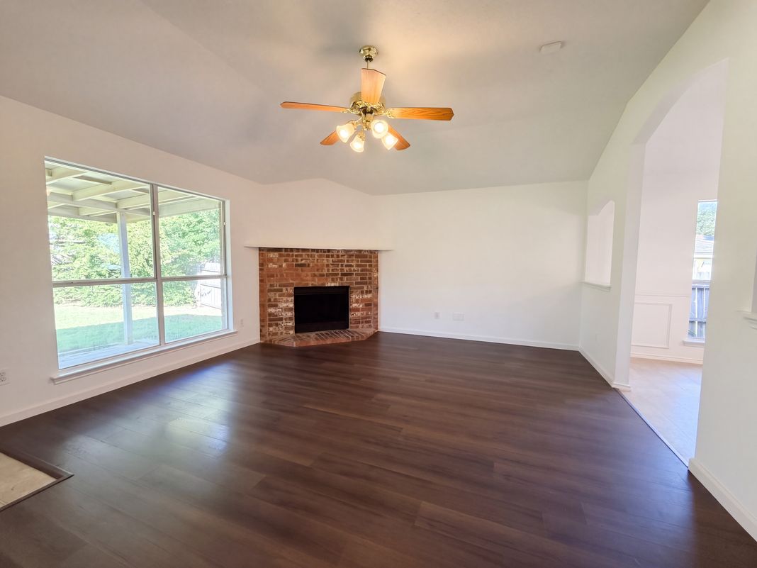 Property photo 3 of 6704 Pony Express Trl